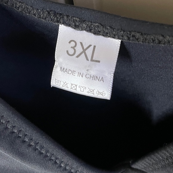 Black One-Piece Bathing Suit Shapellx - Picture 3 of 4